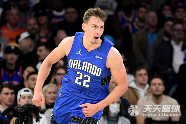 球显得过于 球显得过于