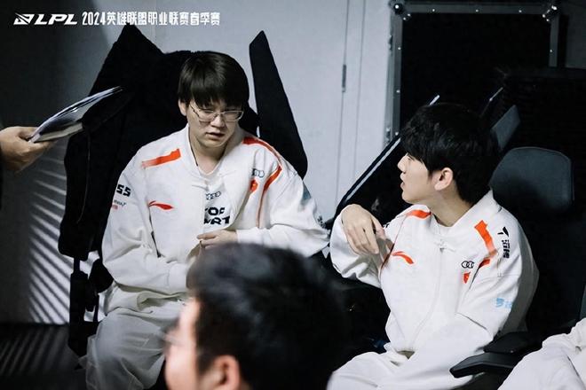 对抗安全红 对抗安全红