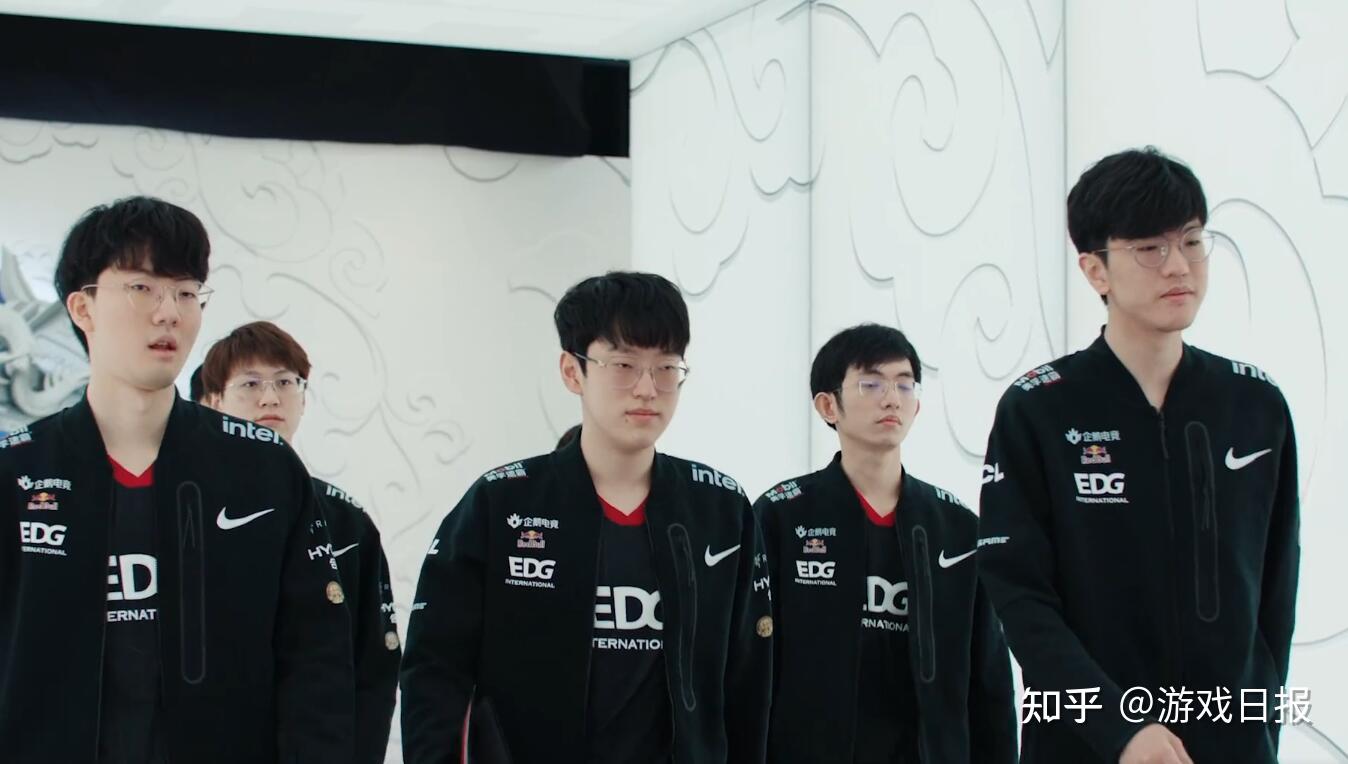 卫冕足协杯 卫冕足协杯